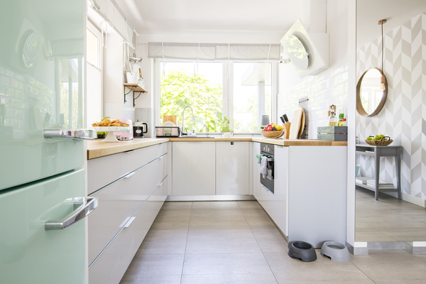Functional mini kitchen ideas small spaces with U-shaped layout